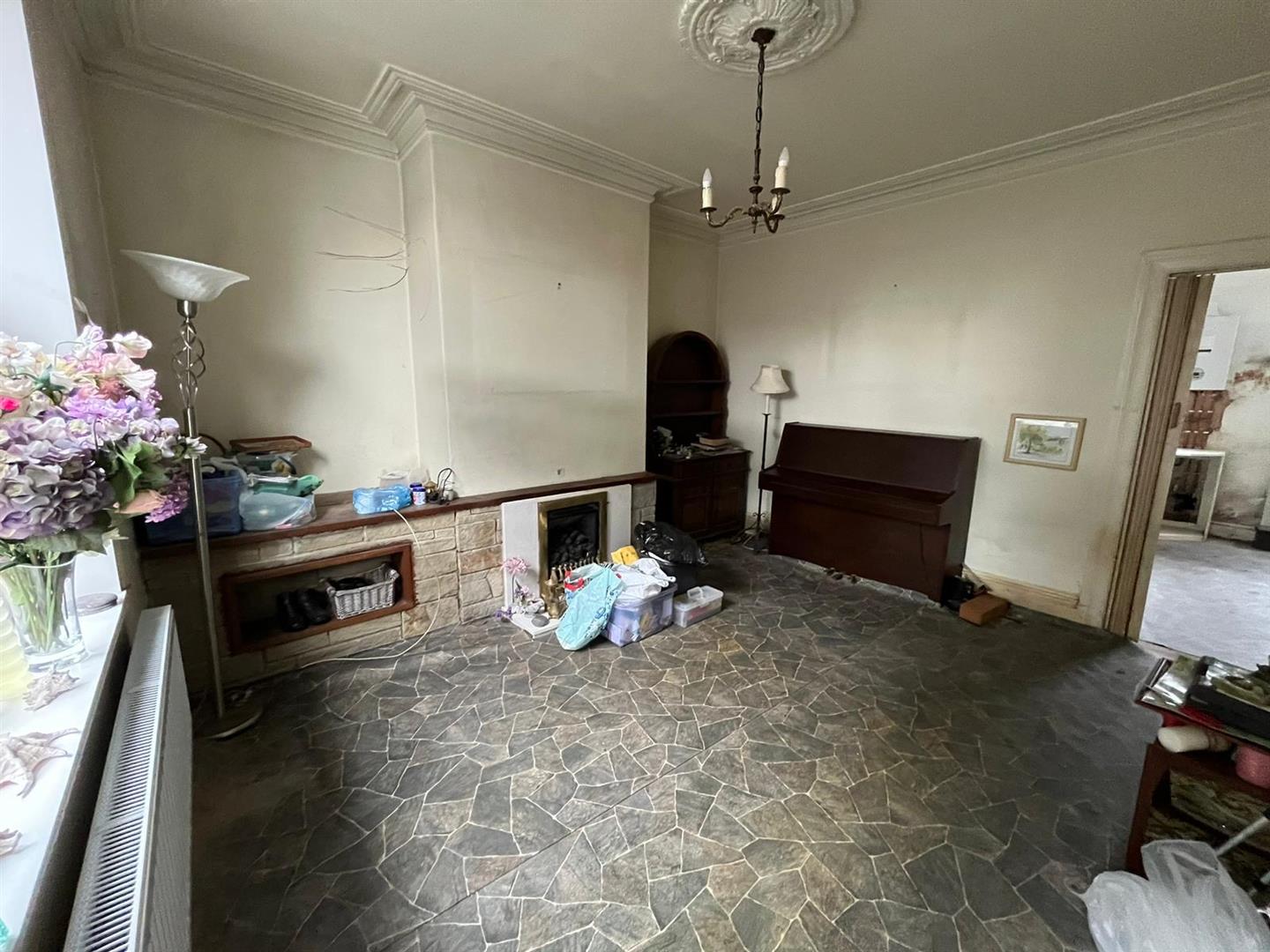 Emscote Street South, Halifax HX1